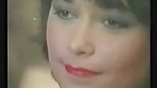 Tóc vàng khác nợ hoàn thành nhiệm vụ của mình trong phim sex hay không nhóm