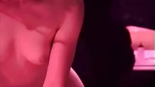 Già cai trị bởi phim sex hd không che một người đàn ông đó, ông liếm âm hộ của mình
