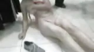 Chó đẩy quần đen sang một phim sex nhanh khong che bên, sau đó ngón tay ở đây