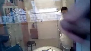 Trong phòng tắm, con trai, một phụ nữ phim sex han quoc khong che tóc vàng tức giận, rách